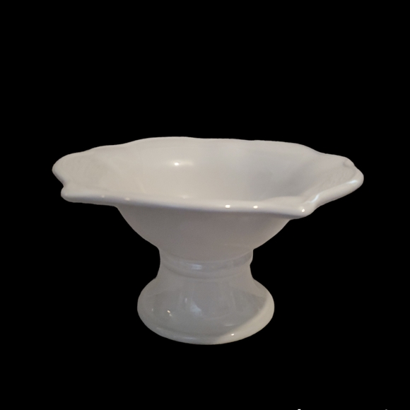 Home Interiors Hampton small Compote 9" x 5"  pedestal New microwave, oven safe - Picture 8 of 10